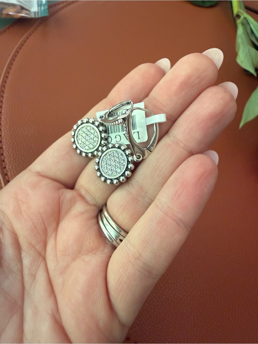 New! LAGOS Caviar Spark Silver Pavé Drop Earrings, MSRP 2850$ - Picture 7 of 8